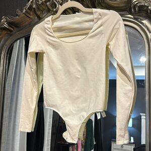Skims Long Sleeve Boat Neck Bodysuit S/M Off-White